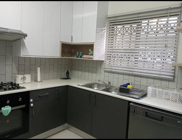 2 BEDROOM CLUSTER FOR SALE IN POMONA